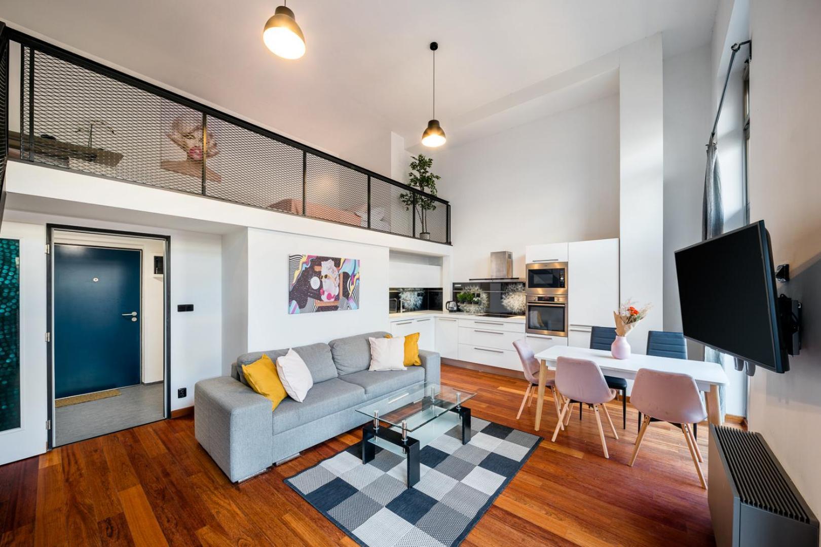 Apartments With Large Balcony, Parking Prague Praga