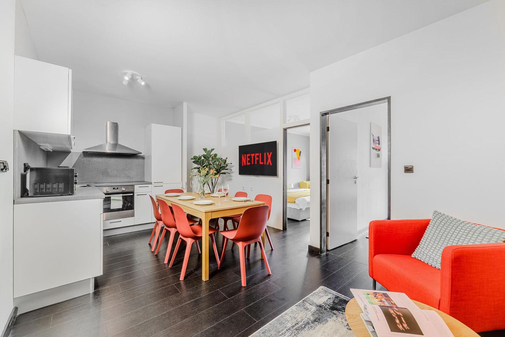 Apartments With Large Balcony, Parking Prague * Praga