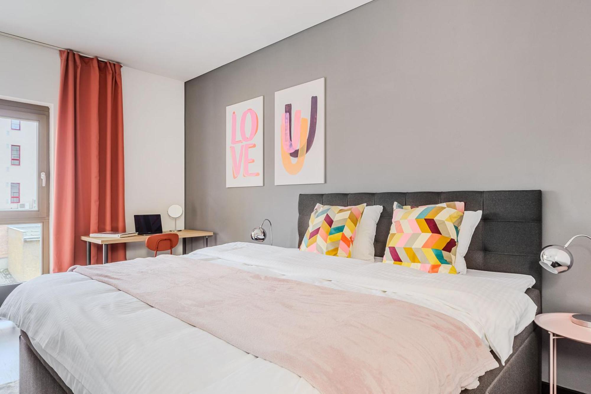 Apartments With Large Balcony, Parking Prague Apartamento Praga
